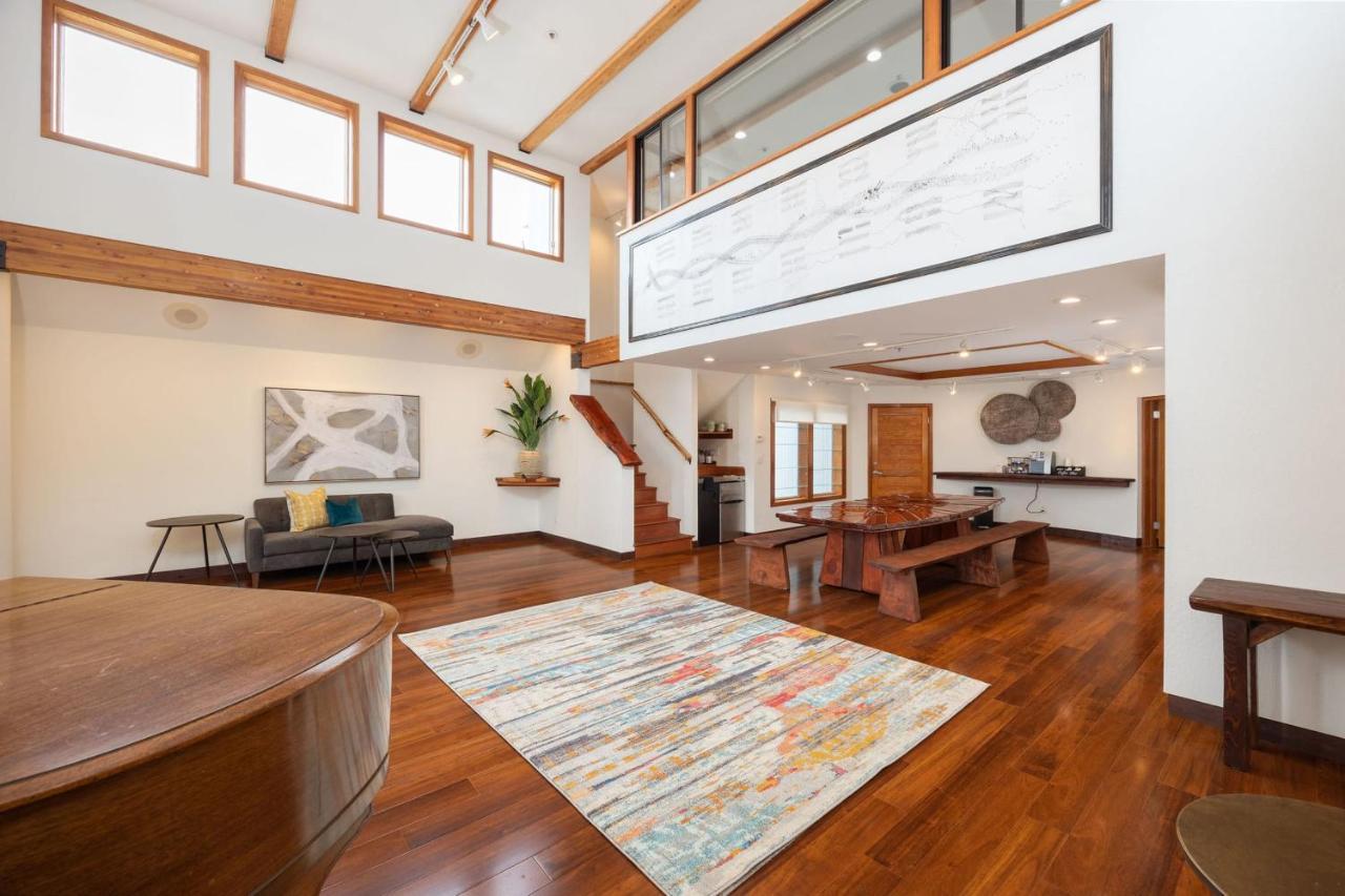האף מון ביי Seaside Art Gallery Loft Inspire Your Creativity With Breathtaking Views! מראה חיצוני תמונה